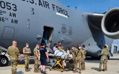 یک زن افغان در حال ترک افغانستان در داخل هواپیما زایمان کرد