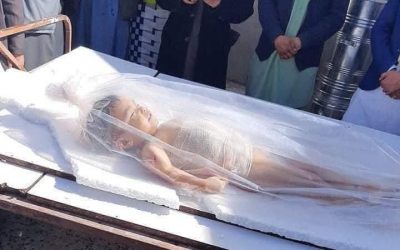 سه انفجار پی‌هم کابل؛ پدری سه فرزندش را از دست داده است