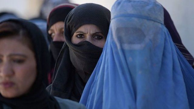 دیدبان حقوق بشر از بازگشت روزهای سیاه زنان افغانستان ابراز نگرانی کرد