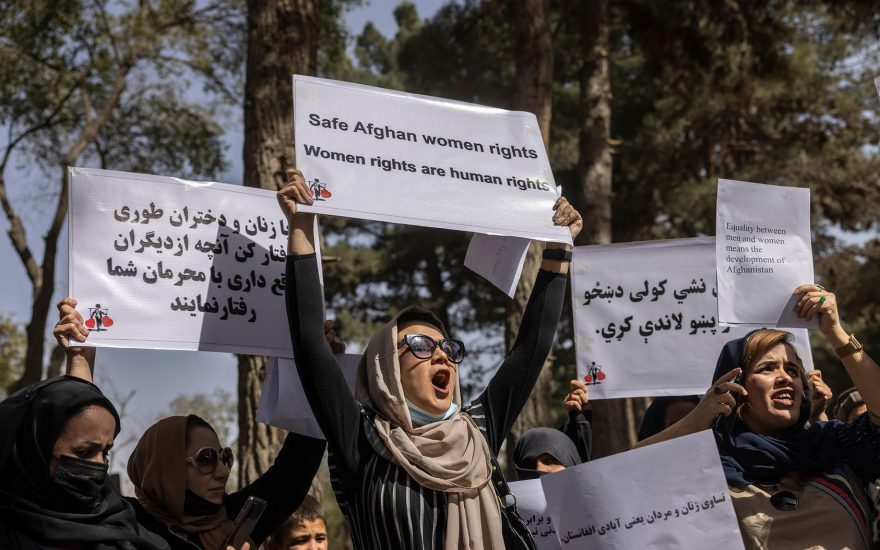سازمان همکاری اسلامی می گوید که ممانعت زنان از تحصیل و کار خلاف شریعت است؛ طالبان:  این مشکل رفع خواهد شد