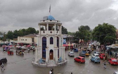 مردم منطقه ی هزار باغ ولایت تخارمی گویند که زمین های شان از سوی طالبان غصب شده است