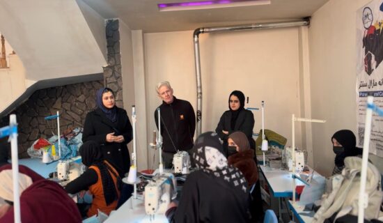 دبیر کل شورای پناهندگاه ناروی قطع کمک‌های ۹۰ روزه آمریکا را برای دختران افغانستان وحشتناک توصیف نمود