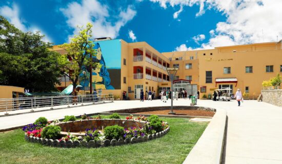 ترک وظیفه ۱۵۶ کادر صحی زن در شفاخانه فرانسوی‌ها در کابل