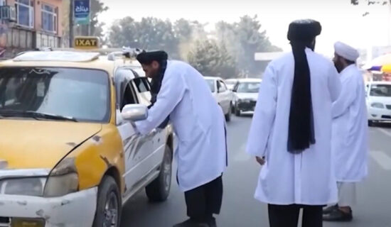 منابع در کابل:  همه‌ی دختران بازداشت شده حجاب داشتند
