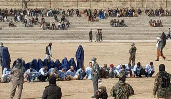 طالبان ده‌ تن به ‌شمول سه زن را در چهار ولایت در ملاء عام شلاق زده ‌اند