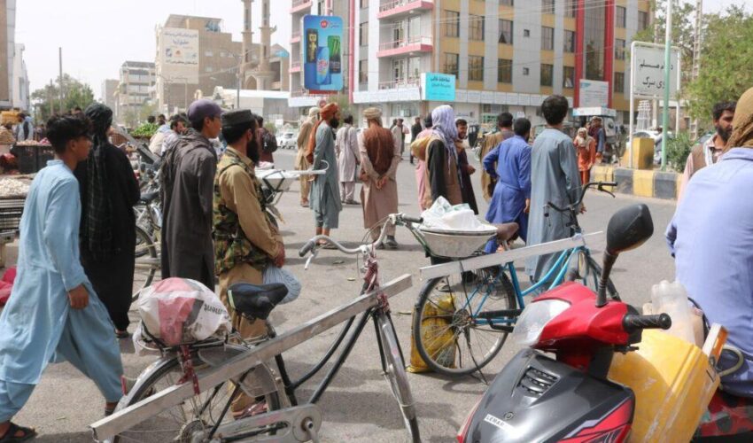 بازگشت مهاجران، افزایش بیکاری و تعمیق فقر اقتصادی؛ کارگران روزمزد هرات در تلاقی چند بحران